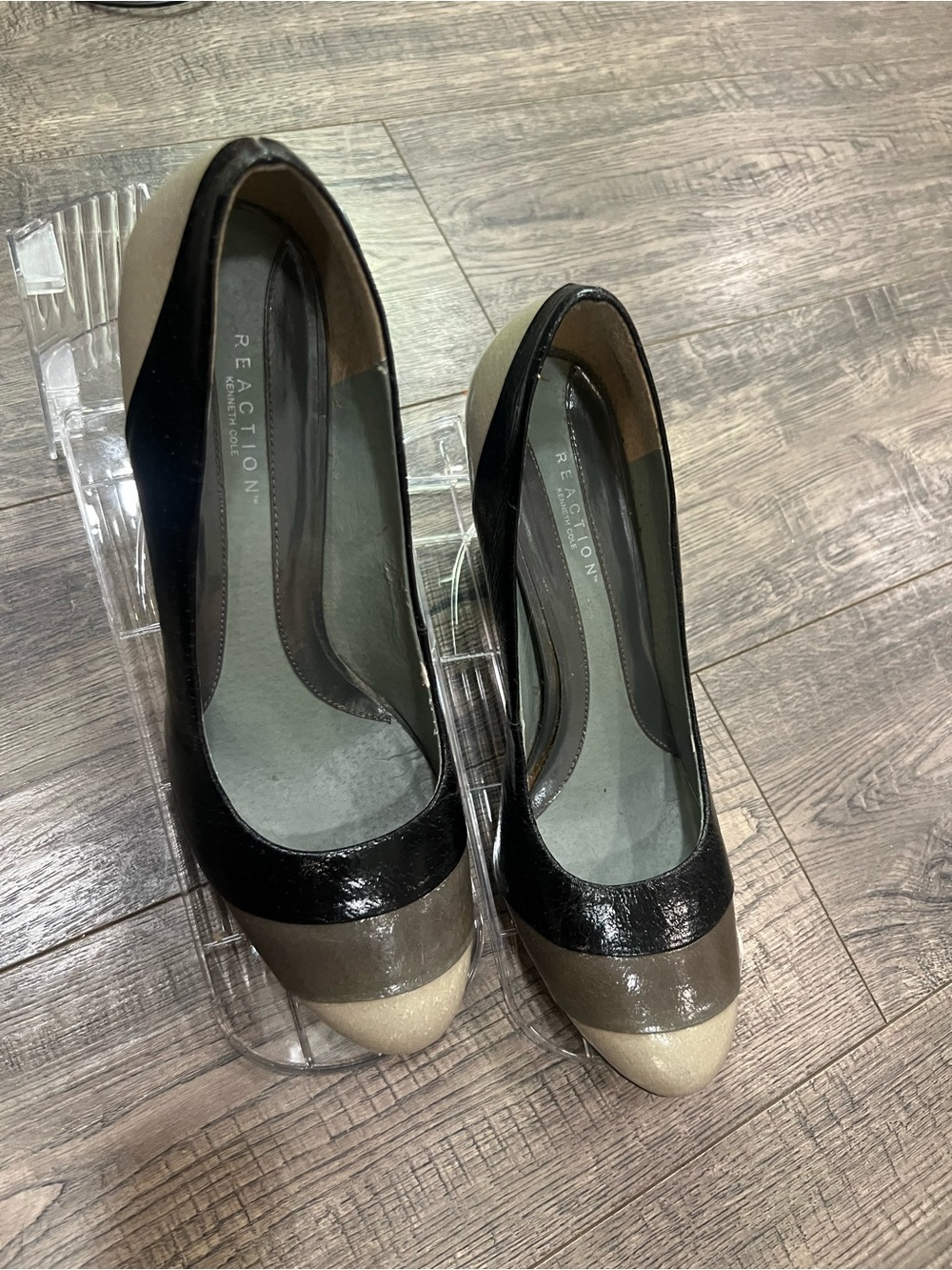 Kenneth Cole Reaction Black, Taupe & Cream Patent Colorblock Pumps
